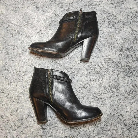 Frye Black Ankle Booties Heel Jenny Leather Zipper Equestrian 8.5 - Picture 6 of 13